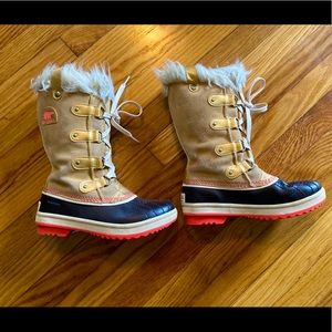Sorel Girls Joan of Arctic Boots size 2